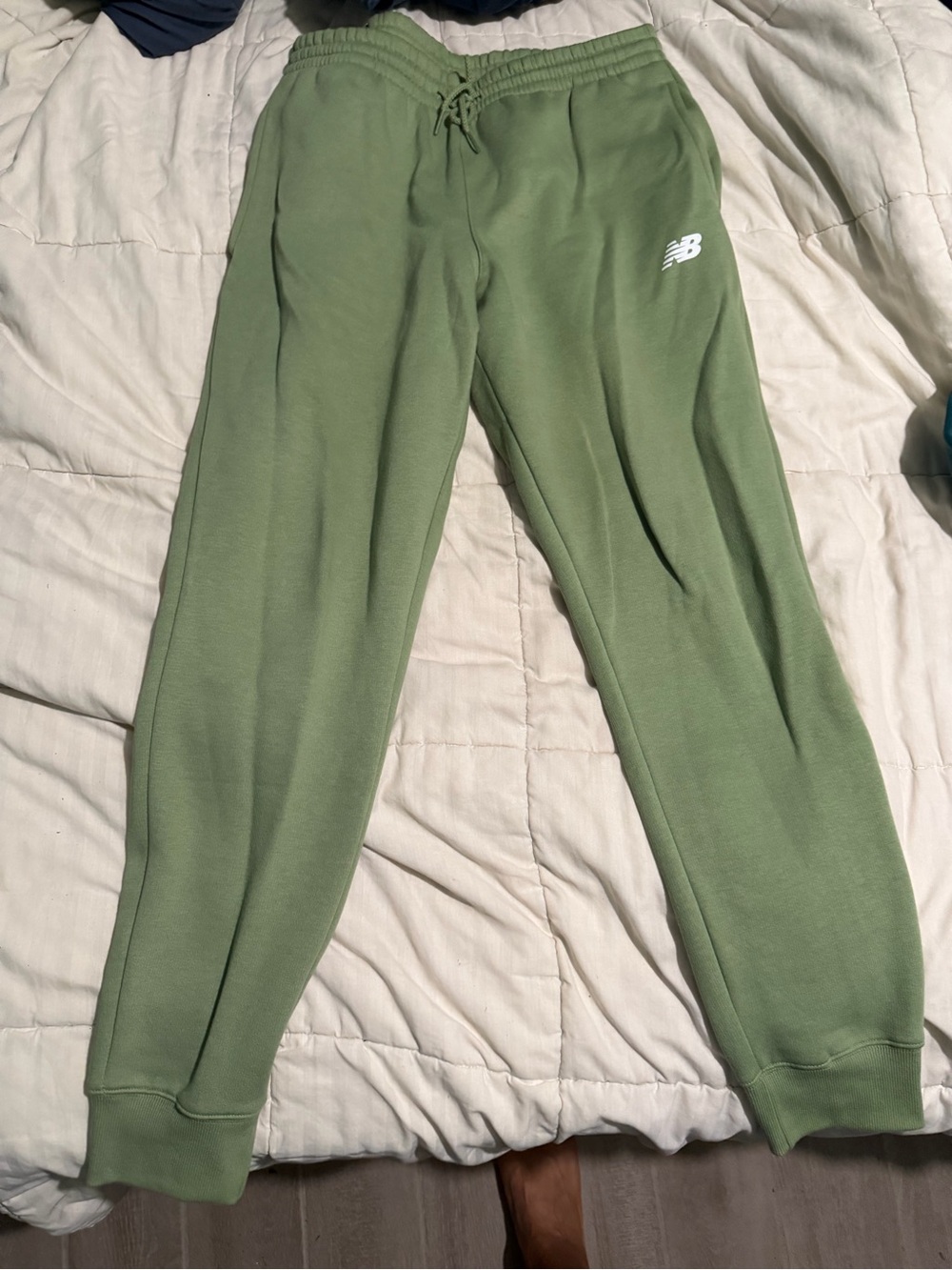 New Balance men Olive Green Fleece Joggers